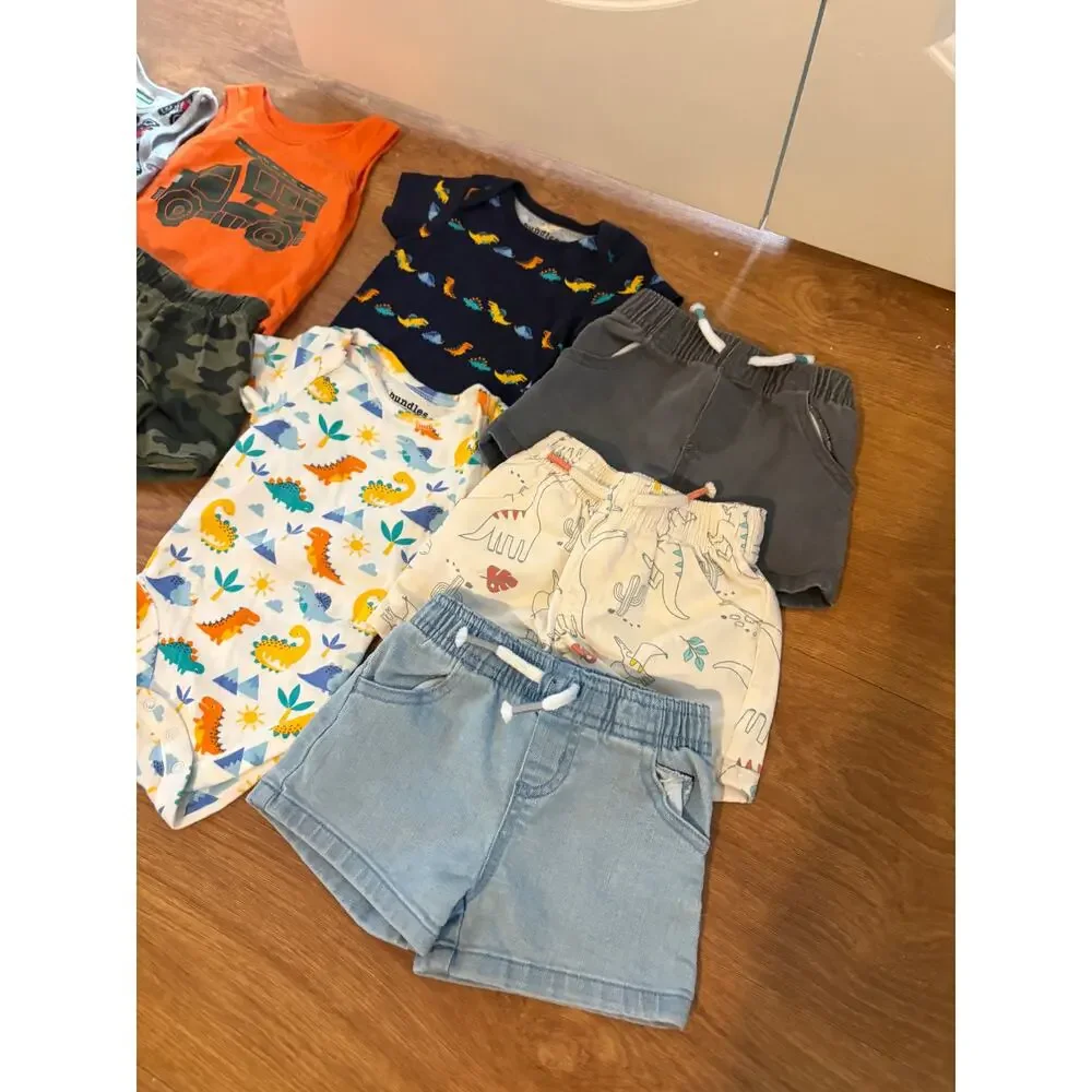 Lot‎ of 17 Pieces Of Size 3-6 Months Boys Clothing